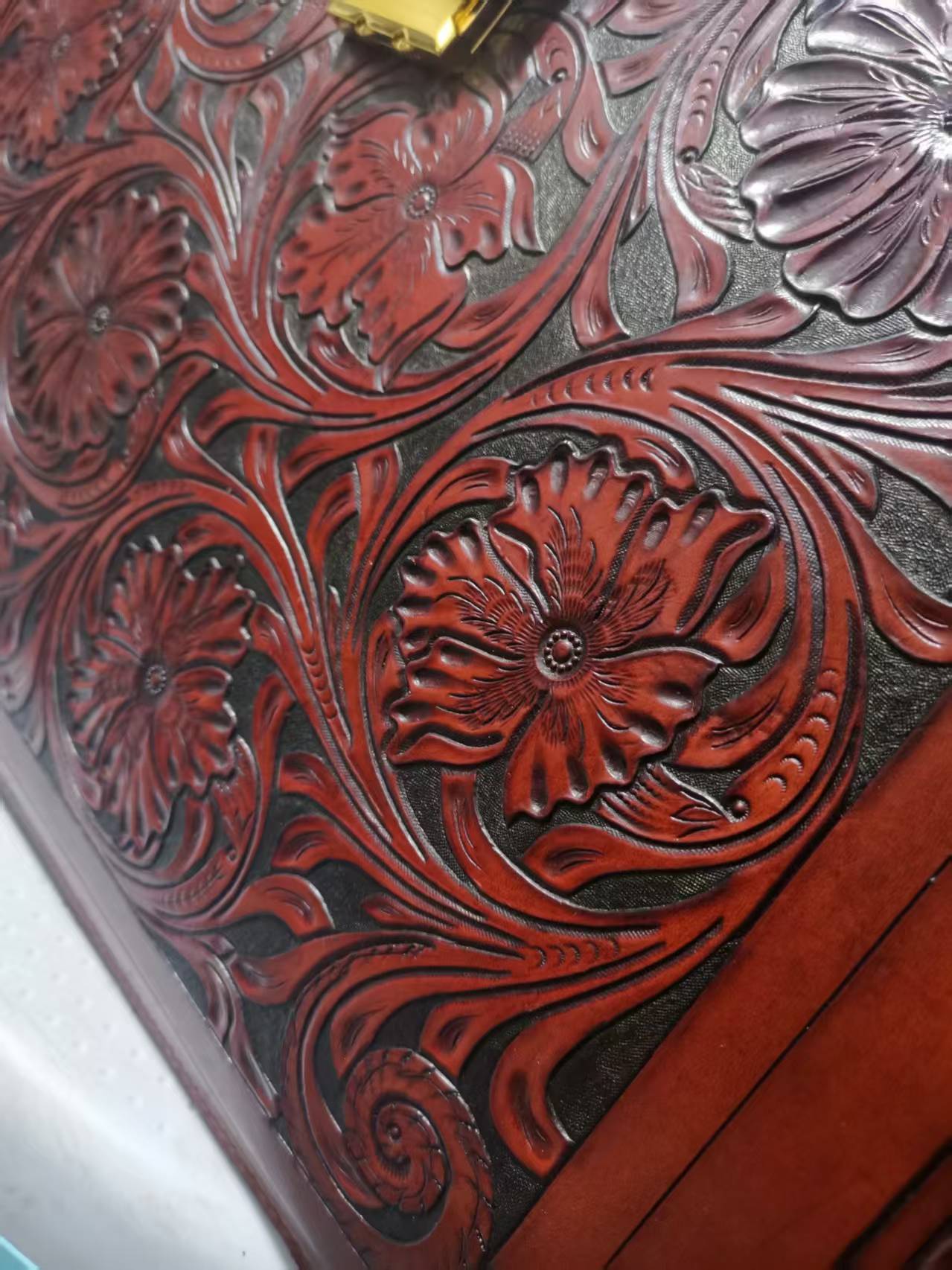 Handmade leather carving vintage Dulles briefcase cowhide handbag